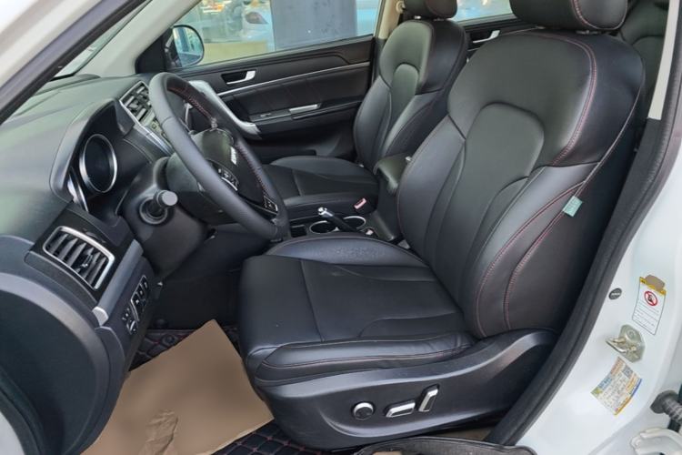 Used Haval H6 2015 Sport Edition 1.5T Automatic Two-Wheel Drive Luxury Model Left Front Seat