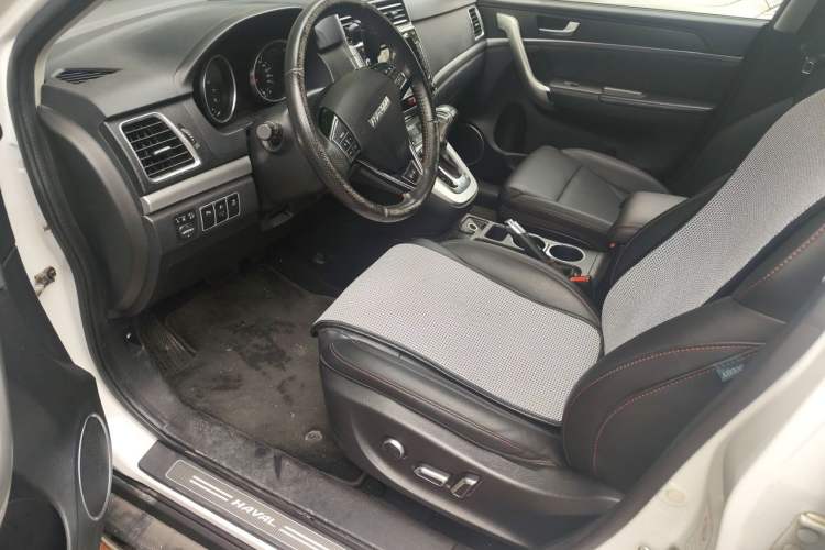 Used Haval H6 2015 Sport Edition 1.5T Automatic Two-Wheel Drive Luxury Model Left Front Seat