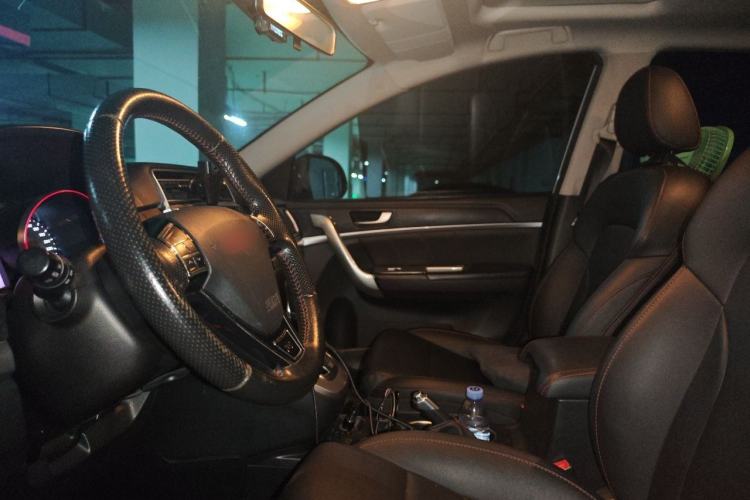 Used Haval H6 2015 Sport Edition 1.5T Automatic Two-Wheel Drive Luxury Model Left Front Seat
