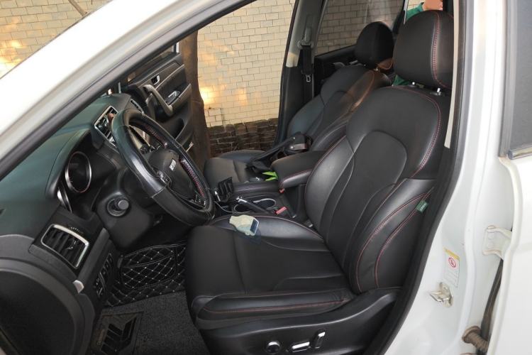 Used Haval H6 2015 Sport Edition 1.5T Automatic Two-Wheel Drive Luxury Model Left Front Seat
