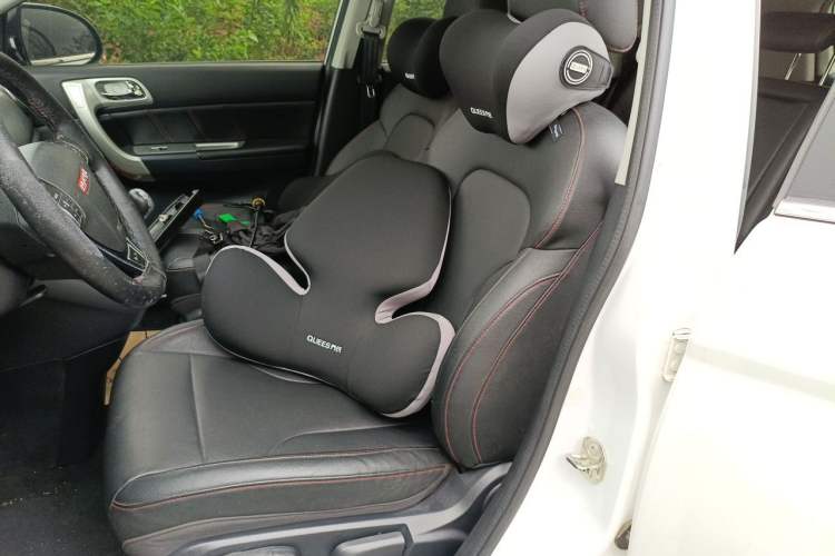 Used Haval H6 2015 Upgraded Model 1.5T Manual Two-Wheel Drive Elite Version Left Front Seat