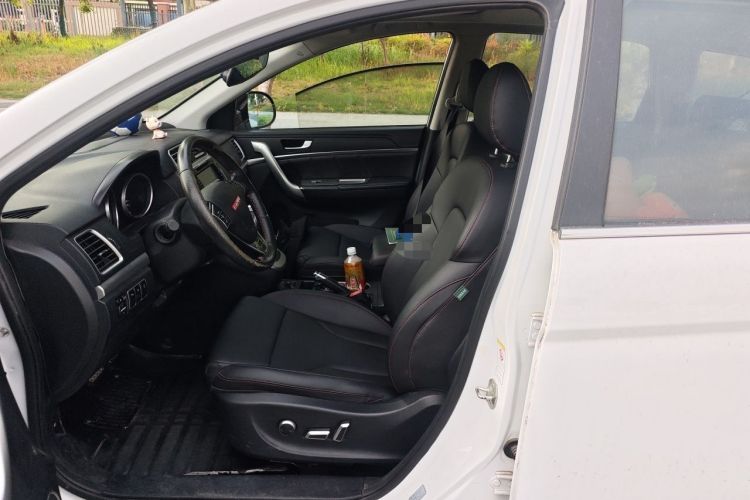 Used Haval H6 2015 Sport Edition 1.5T Automatic Two-Wheel Drive Luxury Model Left Front Seat