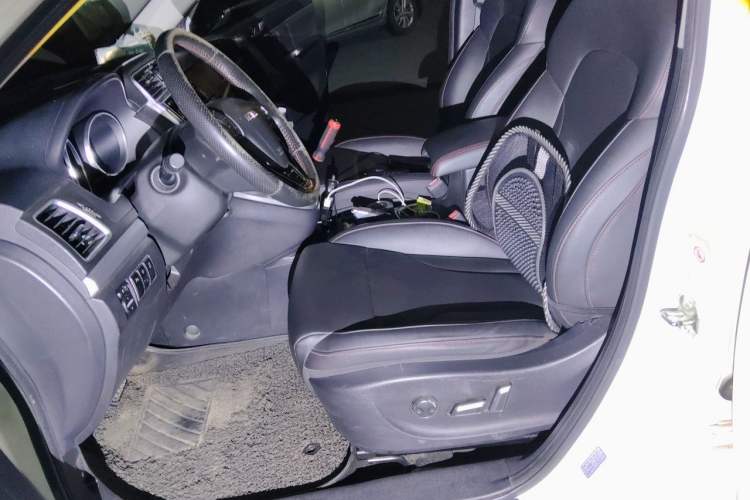 Used Haval H6 2015 Sport Edition 1.5T Automatic Two-Wheel Drive Luxury Model Left Front Seat