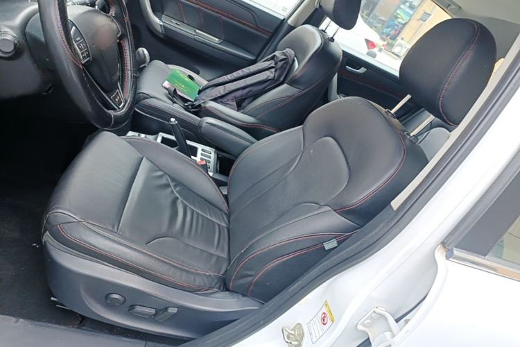 Used Haval H6 2015 Sport Edition 1.5T Manual Two-Wheel Drive Elite Model Left Front Seat
