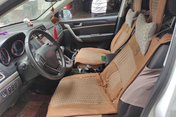 Used Haval H6 2015 Sport Edition 1.5T Automatic Two-Wheel Drive Luxury Model Left Front Seat