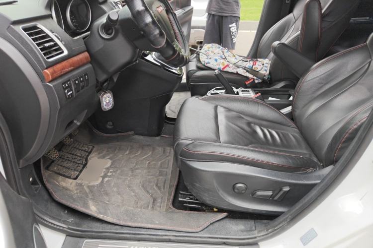 Used Haval H6 2015 Sport Edition 1.5T Manual Two-Wheel Drive Elite Model Left Front Seat