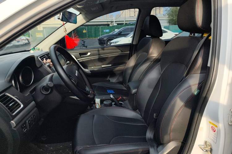Used Haval H6 2015 Sport Edition 1.5T Automatic Two-Wheel Drive Luxury Model Left Front Seat