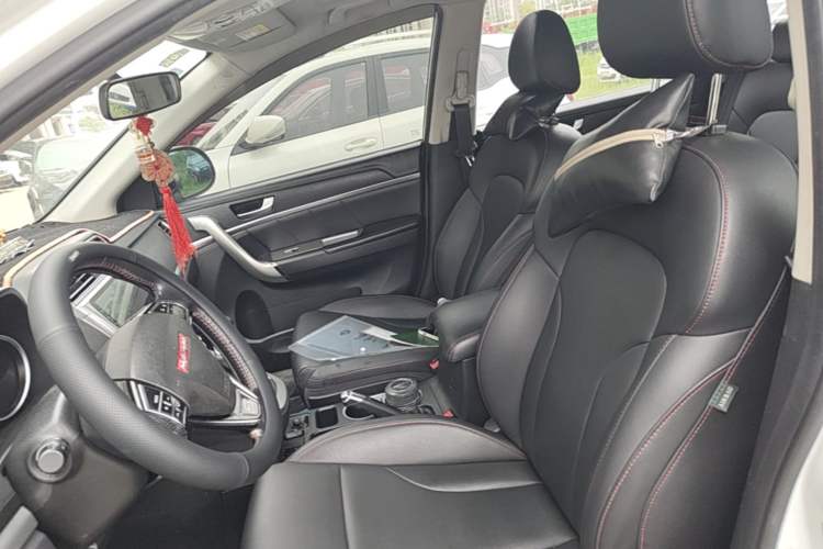 Used Haval H6 2015 Sport Edition 1.5T Automatic Two-Wheel Drive Luxury Model Left Front Seat