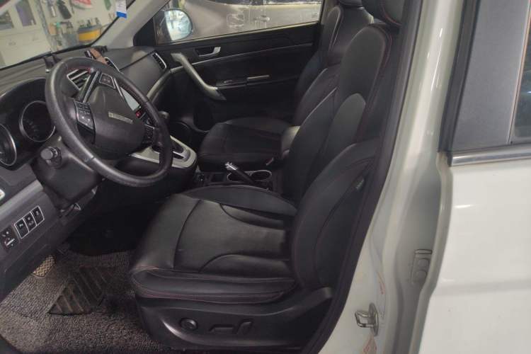 Used Haval H6 2015 Sport Edition 1.5T Automatic Two-Wheel Drive Luxury Model Left Front Seat