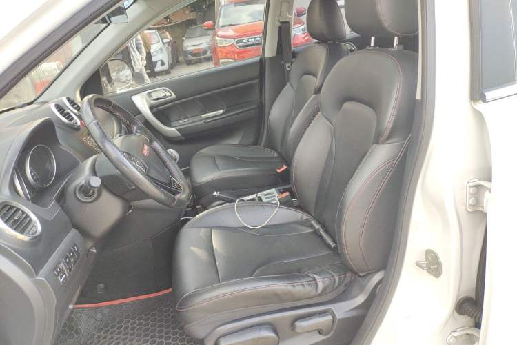 Used Haval H6 2015 Upgraded Model 1.5T Manual Two-Wheel Drive Elite Version Left Front Seat