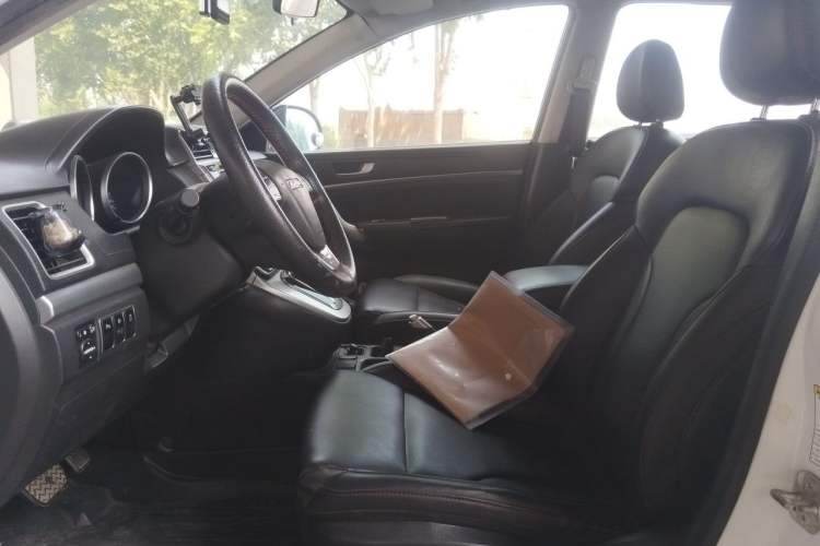 Used Haval H6 2015 Sport Edition 1.5T Automatic Two-Wheel Drive Luxury Model Left Front Seat