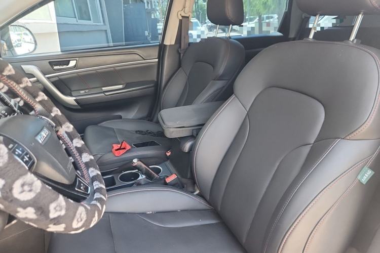 Used Haval H6 2015 Sport Edition 1.5T Automatic Two-Wheel Drive Luxury Model Left Front Seat