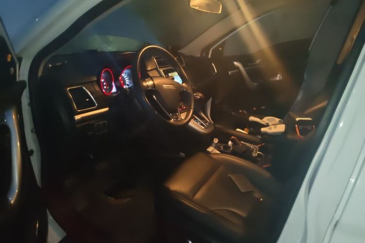Used Haval H6 2015 Sport Edition 1.5T Automatic Two-Wheel Drive Luxury Model Left Front Seat