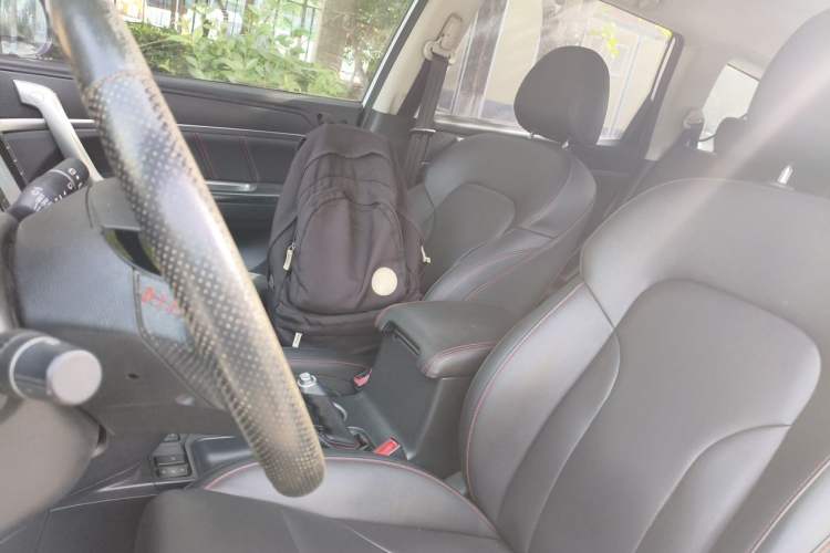 Used Haval H6 2015 Sport Edition 1.5T Automatic Two-Wheel Drive Luxury Model Left Front Seat