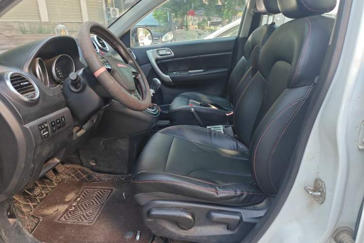 Used Haval H6 2015 Upgraded Model 1.5T Manual Two-Wheel Drive Elite Version Left Front Seat