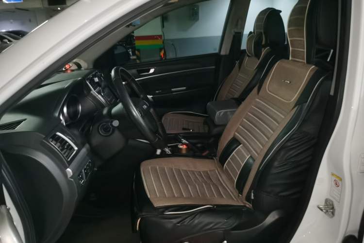 Used Haval H6 2015 Sport Edition 1.5T Automatic Two-Wheel Drive Luxury Model Left Front Seat