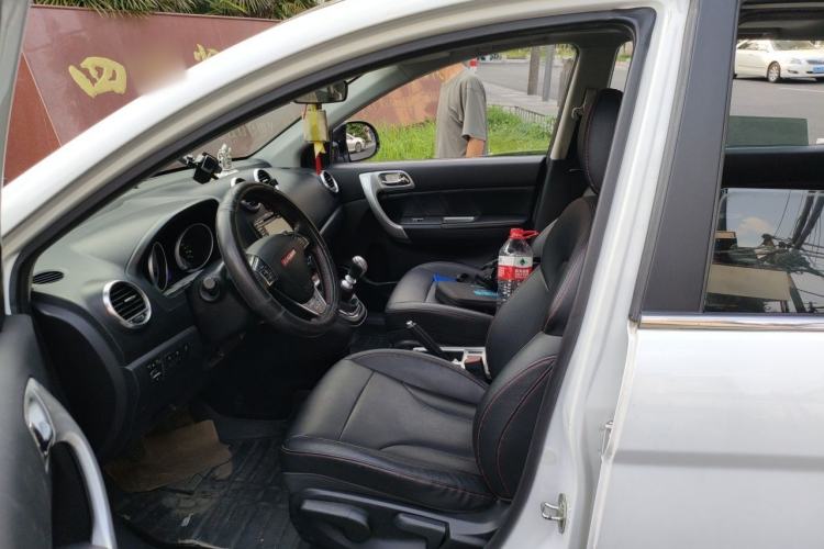 Used Haval H6 2015 Upgraded Model 1.5T Manual Two-Wheel Drive Elite Version Left Front Seat