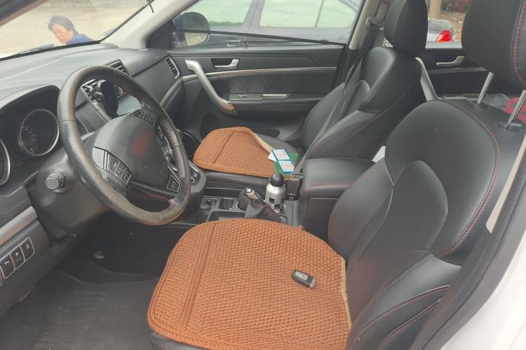 Used Haval H6 2015 Sport Edition 1.5T Automatic Two-Wheel Drive Luxury Model Left Front Seat