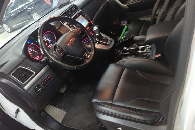 Used Haval H6 2015 Sport Edition 1.5T Automatic Two-Wheel Drive Luxury Model Left Front Seat