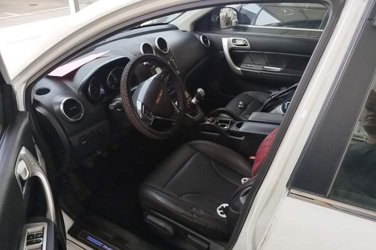 Used Haval H6 2015 Upgraded Model 1.5T Manual Two-Wheel Drive Elite Version Left Front Seat