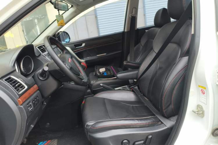 Used Haval H6 2015 Sport Edition 1.5T Manual Two-Wheel Drive Elite Model Left Front Seat
