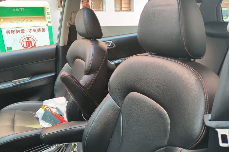Used Haval H6 2015 Upgraded Model 1.5T Manual Two-Wheel Drive Elite Version Left Front Seat