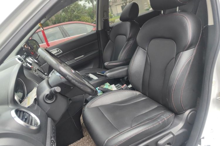 Used Haval H6 2015 Upgraded Model 1.5T Manual Two-Wheel Drive Elite Version Left Front Seat