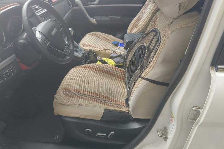 Used Haval H6 2015 Sport Edition 1.5T Automatic Two-Wheel Drive Luxury Model Left Front Seat