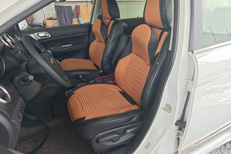 Used Haval H6 2015 Upgraded Model 1.5T Manual Two-Wheel Drive Elite Version Left Front Seat