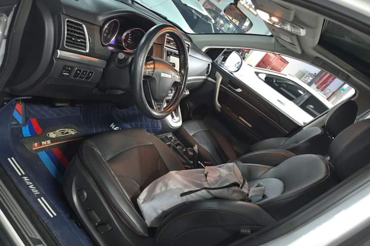 Used Haval H6 2015 Sport Edition 1.5T Automatic Two-Wheel Drive Luxury Model Left Front Seat