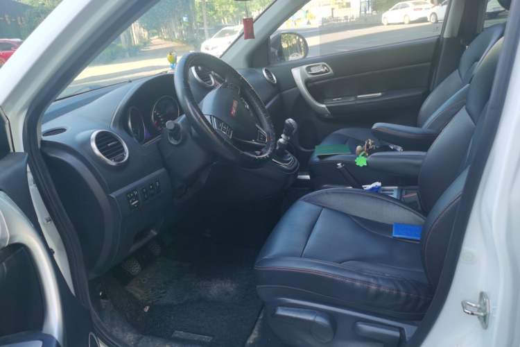 Used Haval H6 2015 Upgraded Model 1.5T Manual Two-Wheel Drive Elite Version Left Front Seat