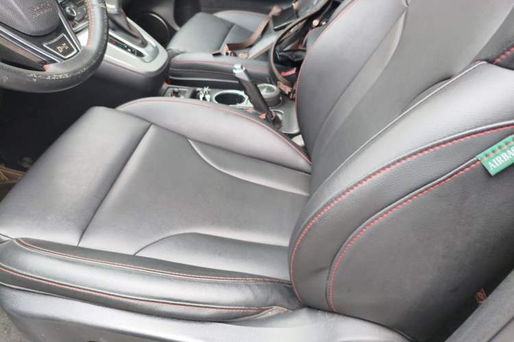 Used Haval H6 2015 Sport Edition 1.5T Automatic Two-Wheel Drive Luxury Model Left Front Seat