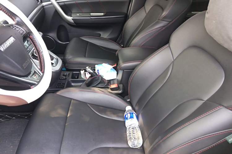 Used Haval H6 2015 Sport Edition 1.5T Automatic Two-Wheel Drive Luxury Model Left Front Seat