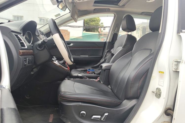 Used Haval H6 2015 Revised Version Sport Edition 1.5T Manual Transmission Two-Wheel Drive Elite Grade Left Front Seat