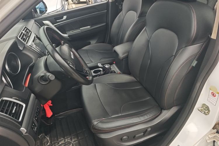 Used Haval H6 2015 Sport Edition 1.5T Automatic Two-Wheel Drive Luxury Model Left Front Seat