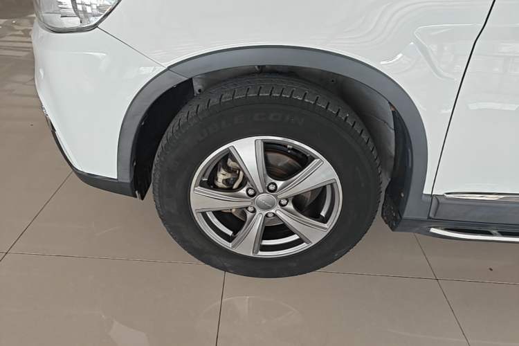 Used Haval H6 2015 Revised Version Sport Edition 1.5T Manual Transmission Two-Wheel Drive Elite Grade Left Front Wheel Hub
