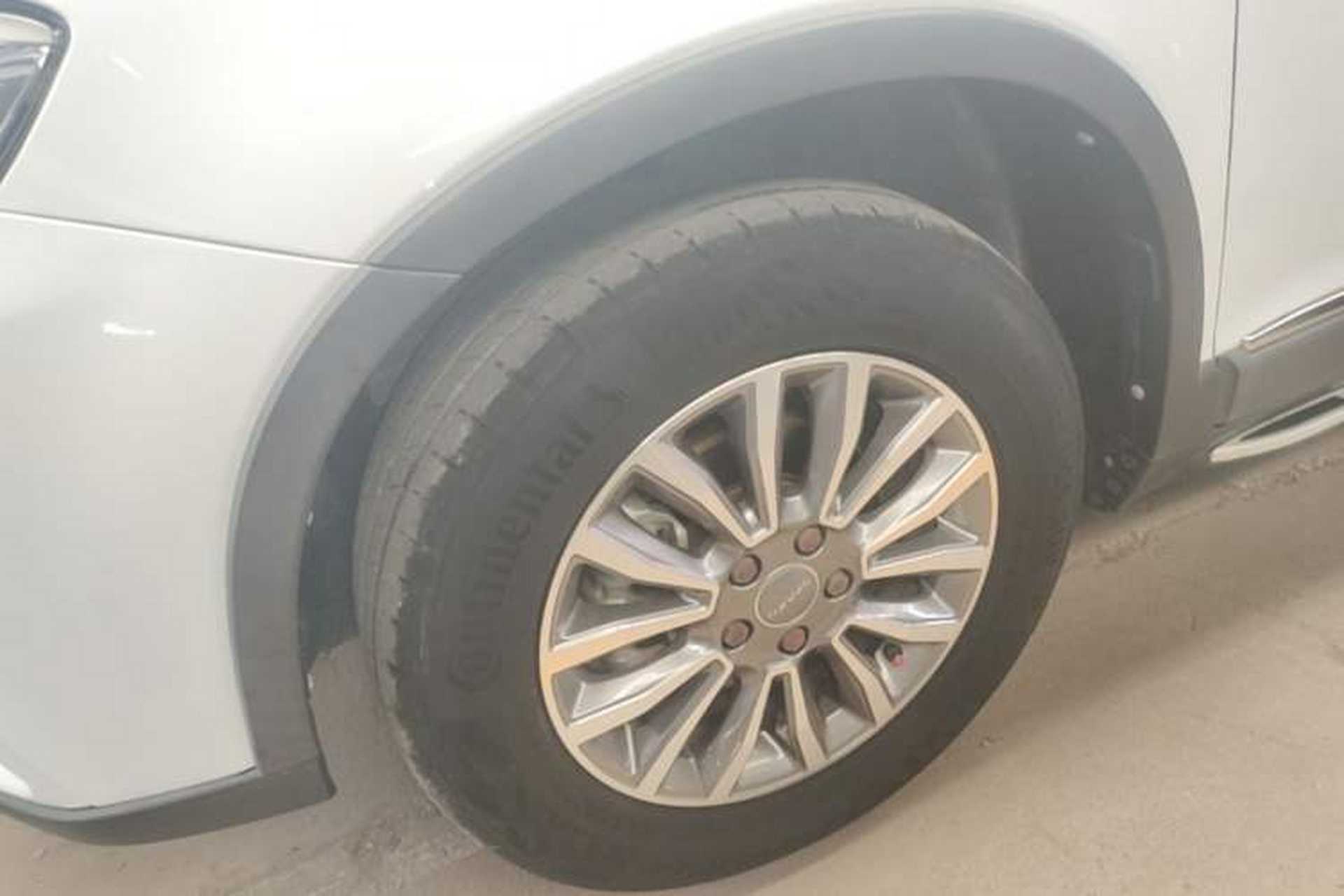 Used Haval H6 2015 Sport Edition 1.5T Automatic Two-Wheel Drive Luxury Model Left Front Wheel Hub
