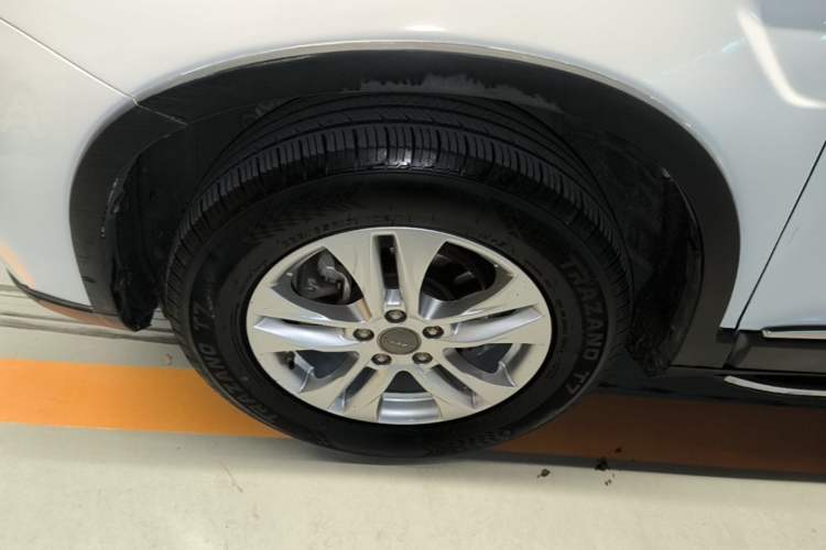 Used Haval H6 2015 Revised Version Sport Edition 1.5T Manual Transmission Two-Wheel Drive Elite Grade Left Front Wheel Hub