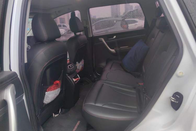 Used Haval H6 2015 Sport Edition 1.5T Automatic Two-Wheel Drive Luxury Model Left Rear Seat