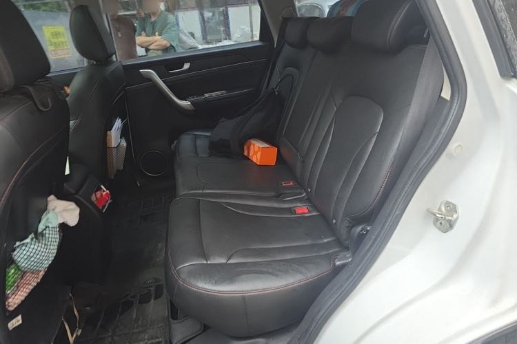 Used Haval H6 2015 Sport Edition 1.5T Automatic Two-Wheel Drive Luxury Model Left Rear Seat