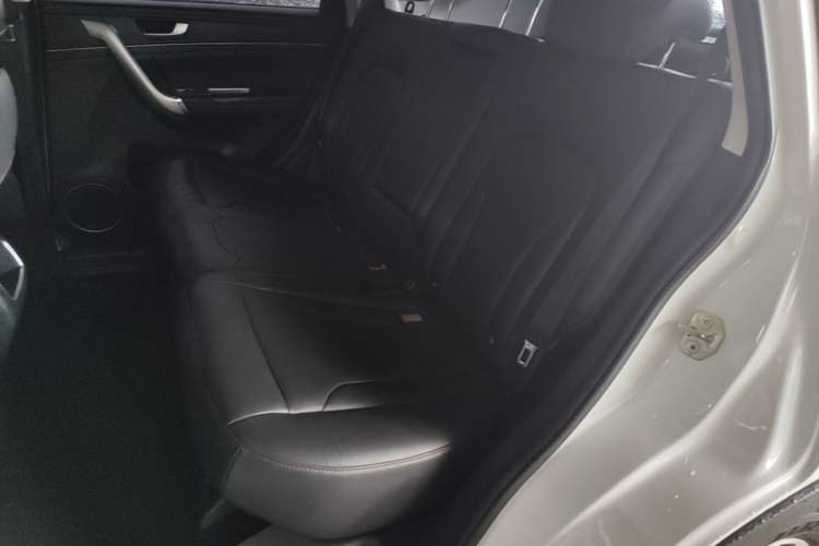 Used Haval H6 2015 Sport Edition 1.5T Automatic Two-Wheel Drive Luxury Model Left Rear Seat