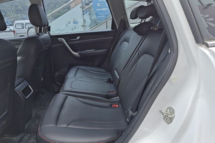 Used Haval H6 2015 Sport Edition 1.5T Automatic Two-Wheel Drive Luxury Model Left Rear Seat