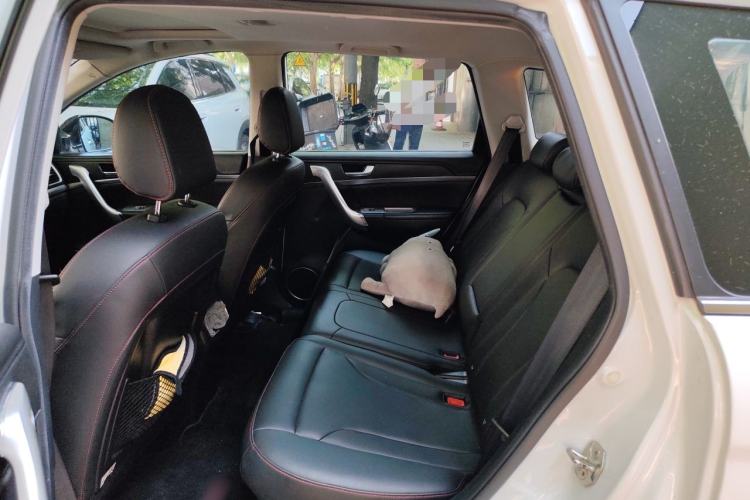 Used Haval H6 2015 Sport Edition 1.5T Automatic Two-Wheel Drive Luxury Model Left Rear Seat