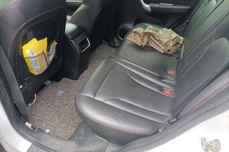 Used Haval H6 2015 Sport Edition 1.5T Automatic Two-Wheel Drive Luxury Model Left Rear Seat