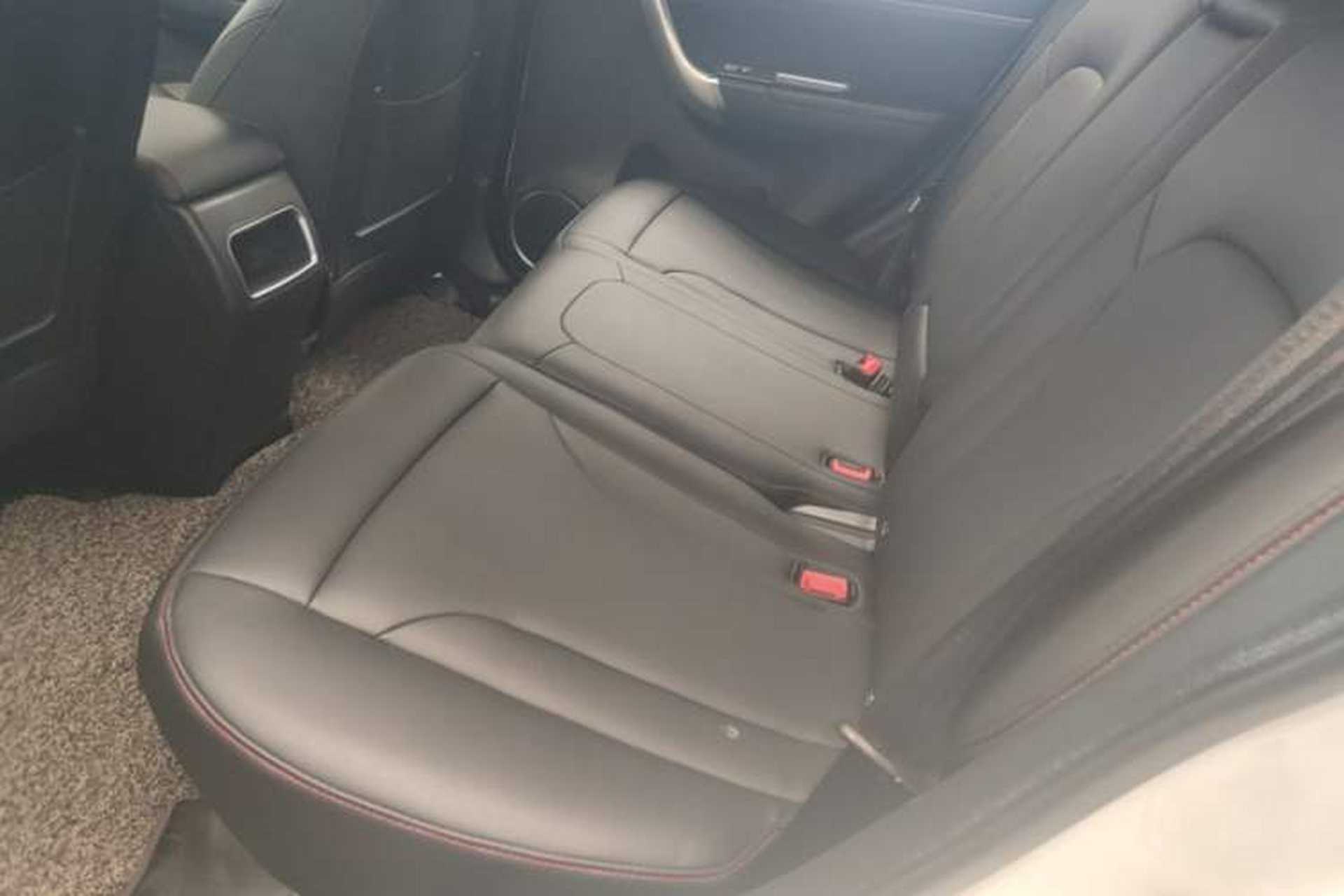 Used Haval H6 2015 Sport Edition 1.5T Automatic Two-Wheel Drive Luxury Model Left Rear Seat