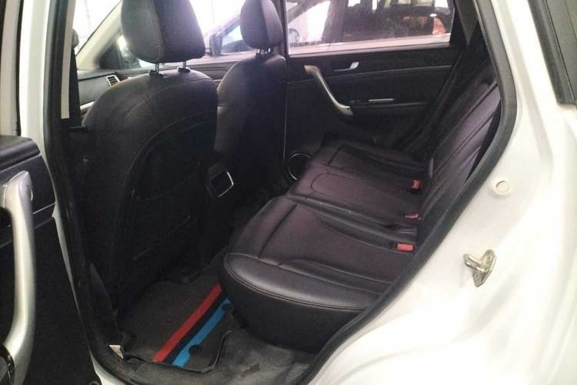 Used Haval H6 2015 Sport Edition 1.5T Automatic Two-Wheel Drive Luxury Model Left Rear Seat