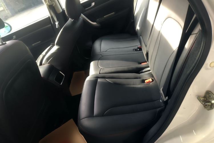 Used Haval H6 2015 Sport Edition 1.5T Automatic Two-Wheel Drive Luxury Model Left Rear Seat