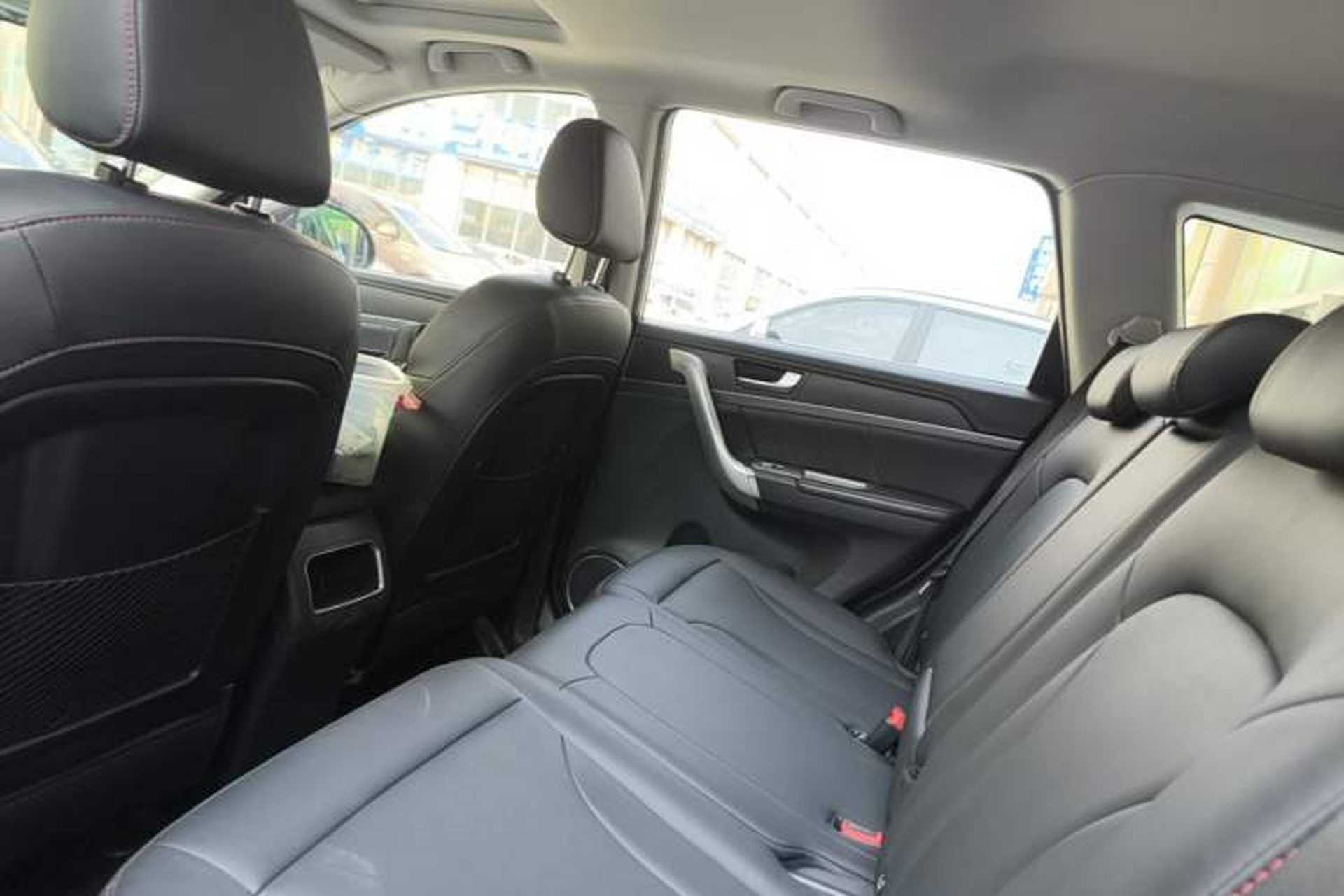 Used Haval H6 2015 Sport Edition 1.5T Automatic Two-Wheel Drive Luxury Model Left Rear Seat