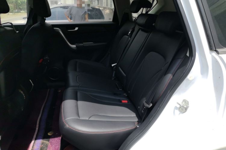 Used Haval H6 2015 Revised Version Sport Edition 1.5T Manual Transmission Two-Wheel Drive Elite Grade Left Rear Seat
