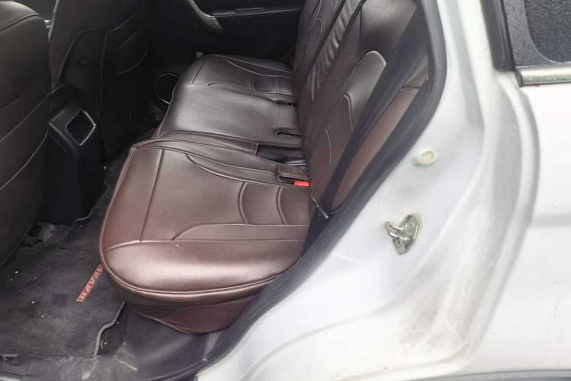 Used Haval H6 2015 Sport Edition 1.5T Automatic Two-Wheel Drive Luxury Model Left Rear Seat